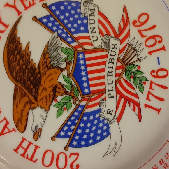 Spencer 200th Anniversary 1776-1976 Collectible Plate Red, Blue, White 9" - Picture 4 of 6